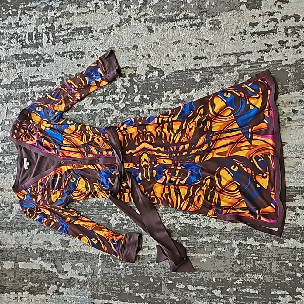 Tamsen silk/modal blend printed quarter button down belted dress